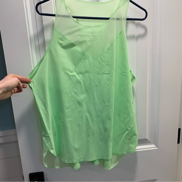 Athleta. Light green workout tank. Racerback. Excellent condition. Size XL. - Picture 3 of 10